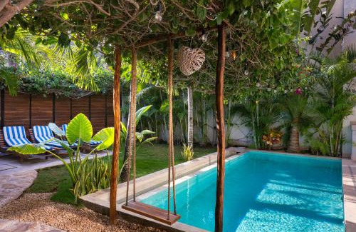 La Veleta Villa | Stunning 4BR Villa with Private Pool La Veleta Retreat