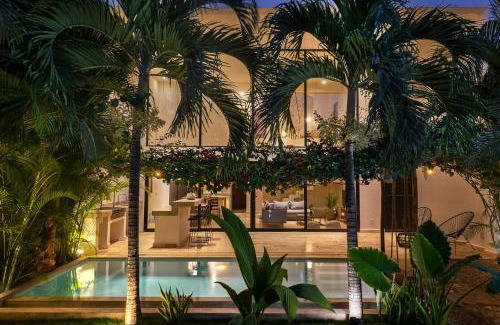La Veleta Villa | Stunning 4BR Villa with Private Pool La Veleta Retreat