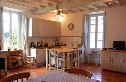 Serignac-Peboudou House | Stunning 5 bedroom Aquitaine farmhouse with pool