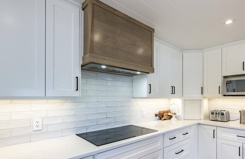 Muskoka Lakes Cottage | Stunning 5 bed 5 bath cottage on Lake Rosseau