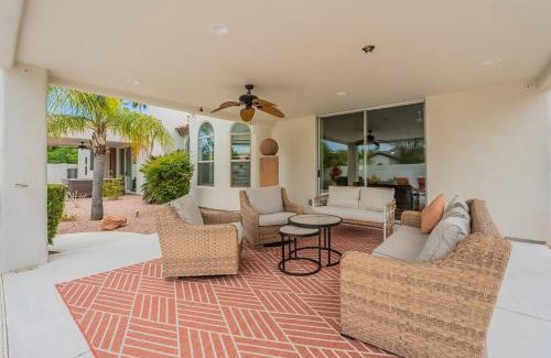 Central Scottsdale Apartment | Stunning 5 Bed Luxury Oasis Heated Pool Hot Tub