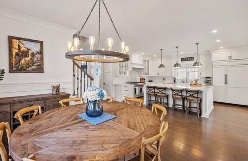 Sea Girt House | Stunning 5-bedroom house in Sea Girt with pool and outdoor bar