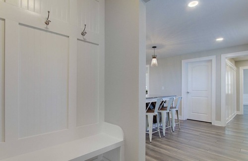 Vermilion House | Stunning 5 Bedroom Vermilion Getaway