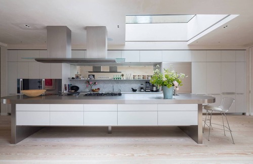Avonmore and Brook Green House | Stunning 5bed 4bath, with pool
