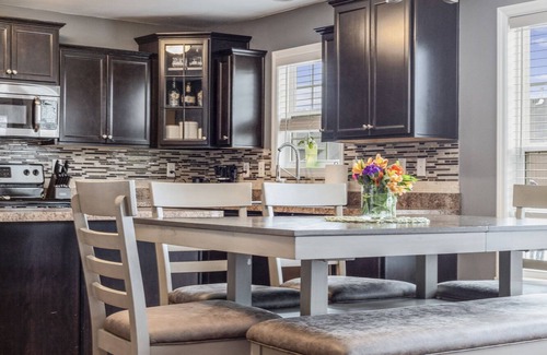 Buechel House | Stunning 5Bedroom3bath Bourbon Trail Retreat in Louisville's East End