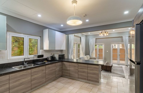 Dubai Villa | Stunning 5BR Villa in Hacienda - The Villa