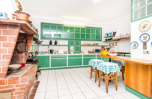 Vicenza Villa | Stunning 6-Bed private Villa with pool near Venice