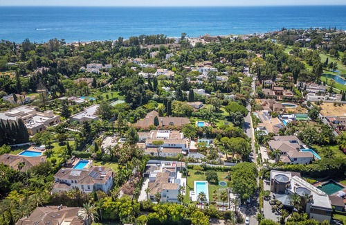 Guadalmina Villa | Stunning 6-Bedroom Villa in Guadalmina Baja
