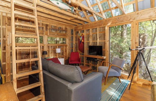 Bracebridge Cottage | Stunning A-Frame Cottage on Quiet Muskoka Lake