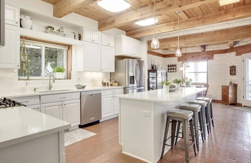 Corrales House | Stunning adobe home in the heart of Corrales.