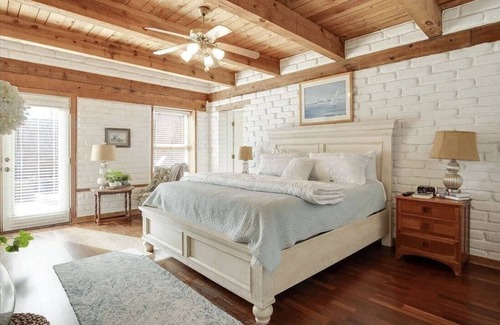Corrales House | Stunning adobe home in the heart of Corrales.
