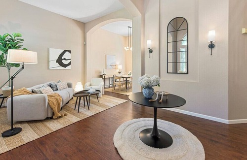 El Dorado Hills House | Stunning and Modern 5-Bedroom House in Prestigious Serrano Community