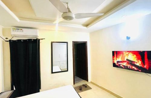 E-11 Sector Apartment | Stunning and Peaceful 1BHK,Free Parking + WIFI