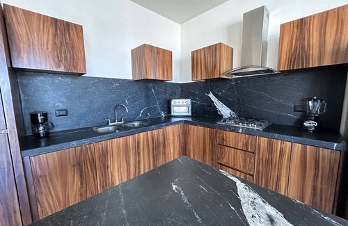 Libertad Apartment | Stunning Apartment with Captivating Ocean and Mountain Views