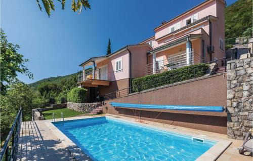 Sucici Apartment | Stunning Apartment In Moscenicka Draga