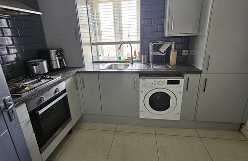 Grays Apartment | Stunning Apartment in Grays