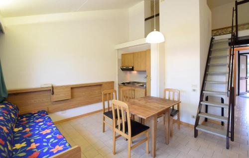 San Feliciano Apartment | Stunning Apartment In San Feliciano