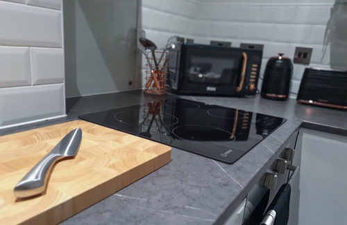 Sheldon Apartment | Stunning Apartment on Coventry Road!
