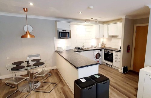 Pembroke Apartment | Stunning Apartment Overlooking Pembroke Castle