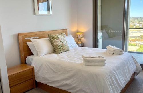 Phillip Apartment | Stunning Apt central to Canberra & surrounds