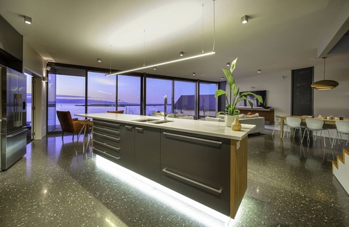 Stepneyville House | Stunning Architecturally designed Contemporay Home