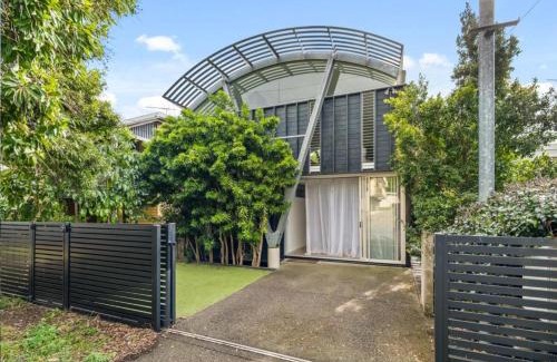 Clayfield House | Stunning Architectural Home