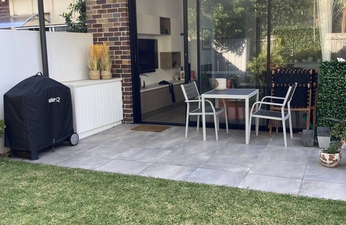 North Bondi House | Stunning Bondi Family Home 2 Bathrooms - AC-Perfect