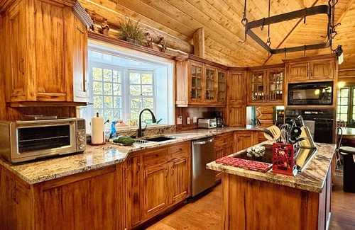 Whitefish House | Stunning Bootjack Lake Lodge | 4 Bed, 3.5 Bath