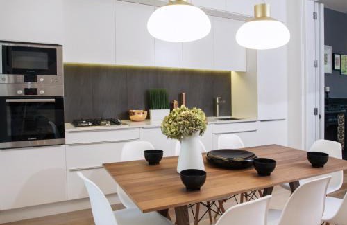 Queen's Park Apartment | STUNNING Brand New Apartment
