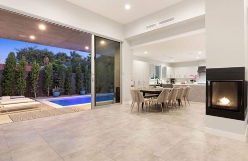 Sunrise Vista Chino House | Stunning Brand New Home Modern Vibe, Pool and Spa