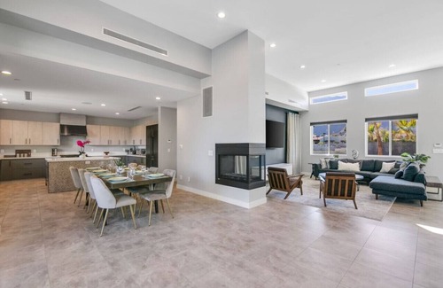 Sunrise Vista Chino House | Stunning Brand New Home Modern Vibe, Pool and Spa