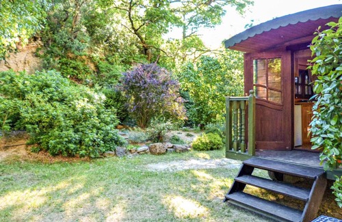 Gigondas Other | Stunning caravan in Gigondas with 1 Bedrooms and WiFi