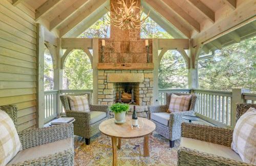 Cashiers House | Stunning Cashiers Cottage Rental with Screened Porch