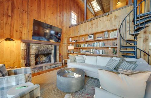 Cashiers House | Stunning Cashiers Vacation Home with Mountain Views!