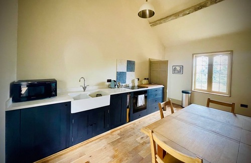 Kingswood Other | Stunning Castle/Stately Home next to Powis Castle. Sleeps 15 in 7 bedrooms.