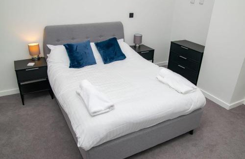 Bordesley Apartment | Stunning Central Birmingham 2 Bed Apartment