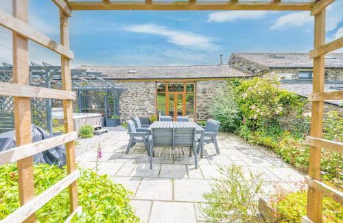 Bretherdale House | Stunning Character Barn with a hot tub