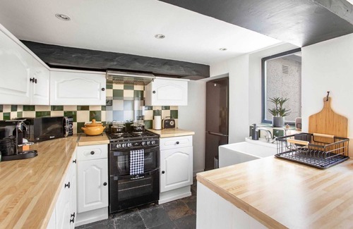 St Albans Cottage | Stunning character 2bed Cottage in St Albans Wifi