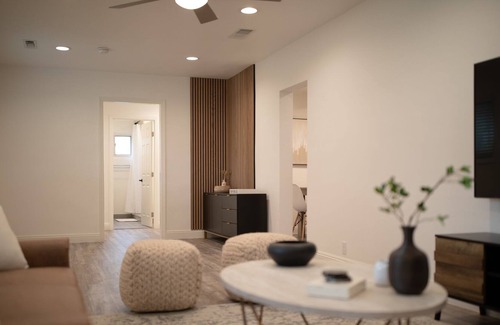 Clovis House | Stunning Clovis Retreat Nestled In Prime Location