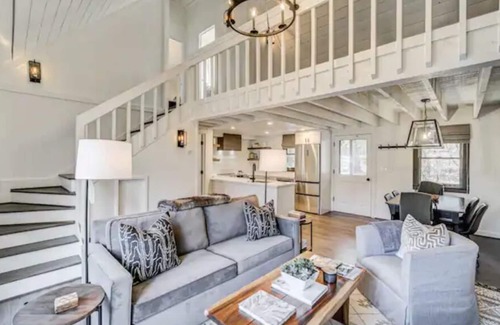 Hambleton Cottage | Stunning Coach House with two bedrooms and parking