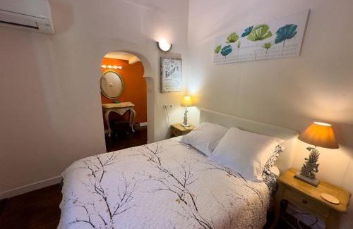 Lorgues House | Stunning Cottage with Pool in Provence France