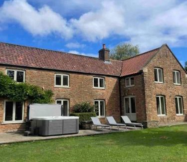 Cameley House | Stunning Country Farm House between Bristol & Bath