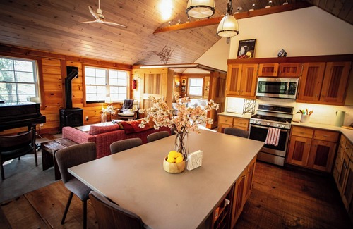 Shohola House | Stunning Country House in the Barryville Hills overlooking the Delaware River