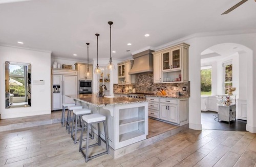 Newcastle House | Stunning Country Retreat with Pool, Hot Tub, Pond & Theatre Room!