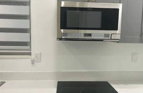 Hialeah Apartment | Stunning Deluxe Studio
