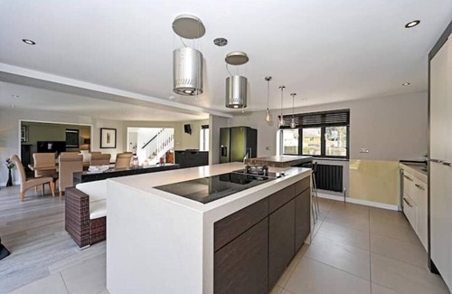 Southampton House | Stunning Detached House in Bassett