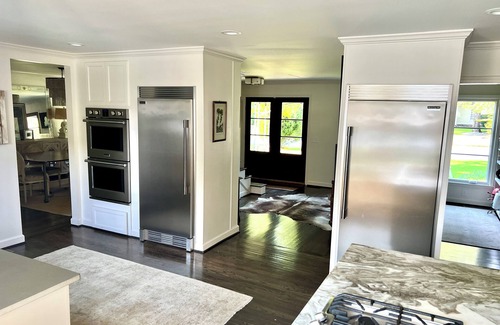 Columbia House | Stunning Downtown Retreat