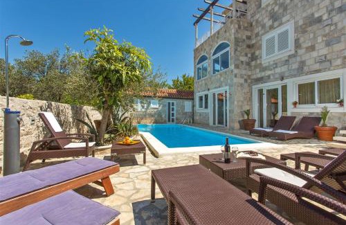 Orasac Villa | Stunning Dubrovnik Villa 9 Bedrooms Villa Zaton Deluxe Amazing Sea Views & Private Pool Zaton