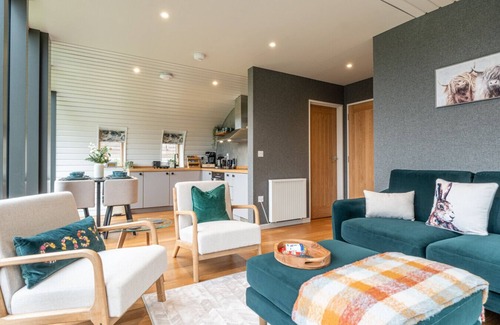 Heythrop Cabin | Stunning Eco-Retreat Pods in Old Chalford