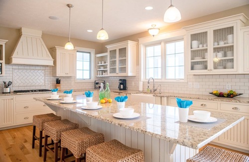 Holland House | Stunning Estate on Lake Michigan